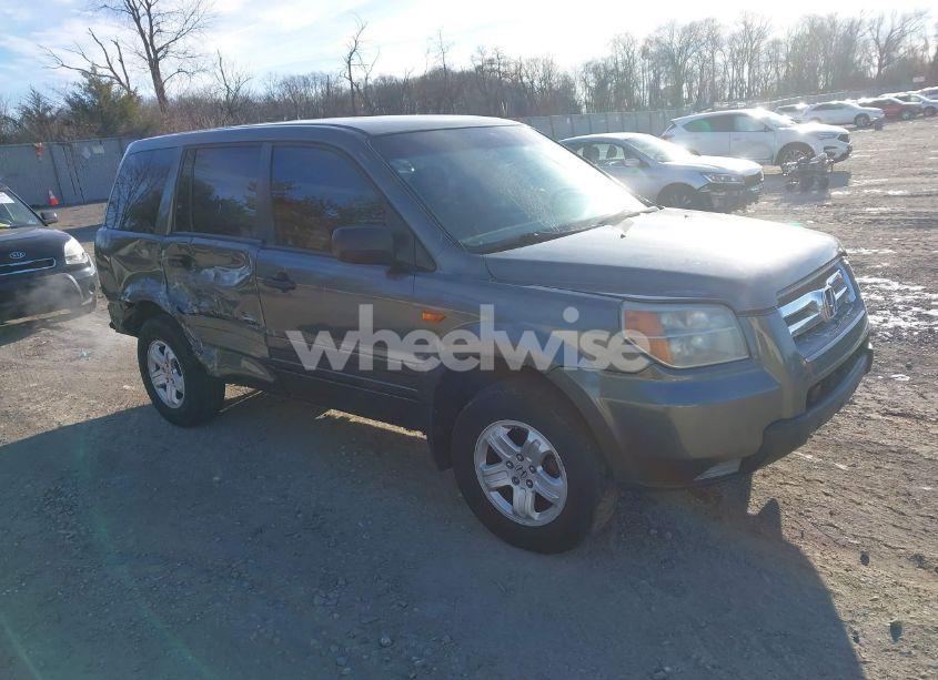 2007 Honda Pilot LX (VIN 2HKYF18197H504905) main photo