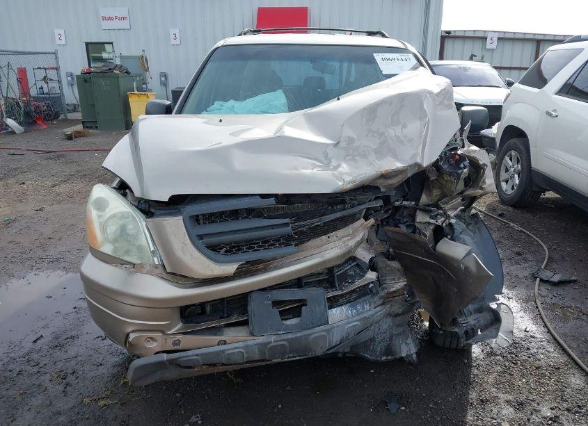 Photo 13 of 2004 Honda Pilot LX (VIN 2HKYF181X4H568303)