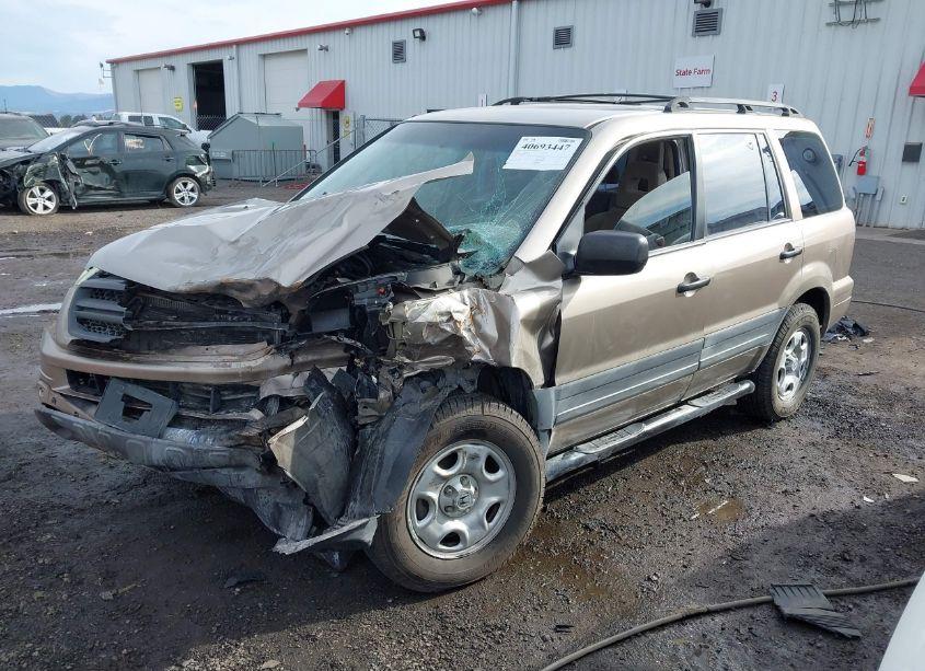 Photo 2 of 2004 Honda Pilot LX (VIN 2HKYF181X4H568303)