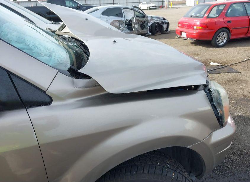 Photo 21 of 2004 Honda Pilot LX (VIN 2HKYF181X4H568303)