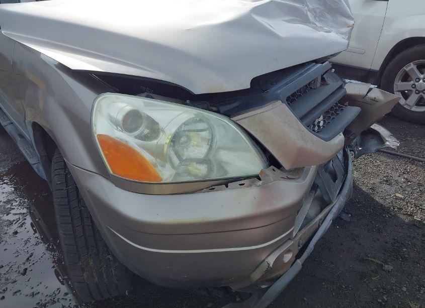 Photo 22 of 2004 Honda Pilot LX (VIN 2HKYF181X4H568303)