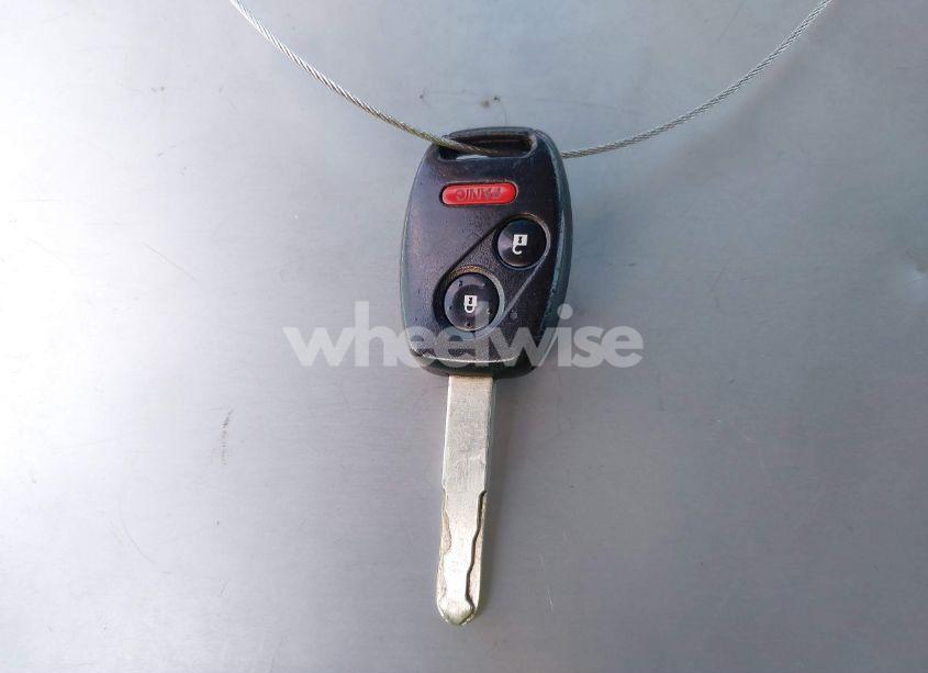 Photo 11 of 2005 Honda Pilot LX (VIN 2HKYF181X5H567556)