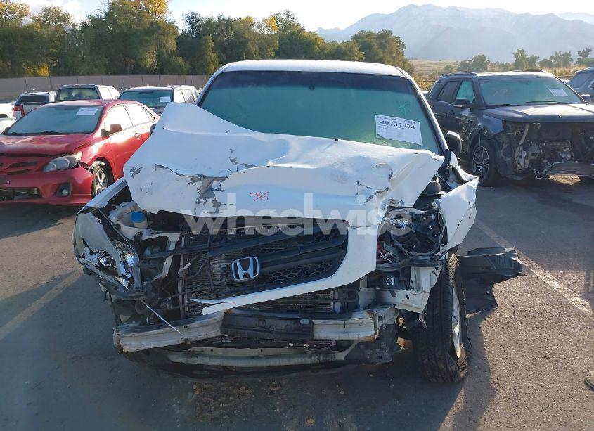 Photo 12 of 2005 Honda Pilot LX (VIN 2HKYF181X5H567556)