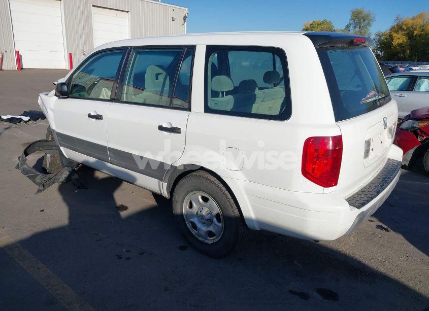 Photo 3 of 2005 Honda Pilot LX (VIN 2HKYF181X5H567556)