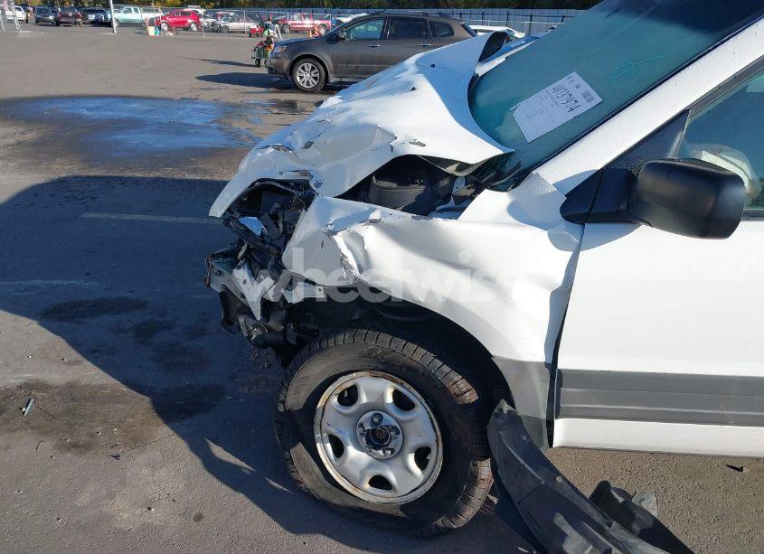 Photo 6 of 2005 Honda Pilot LX (VIN 2HKYF181X5H567556)