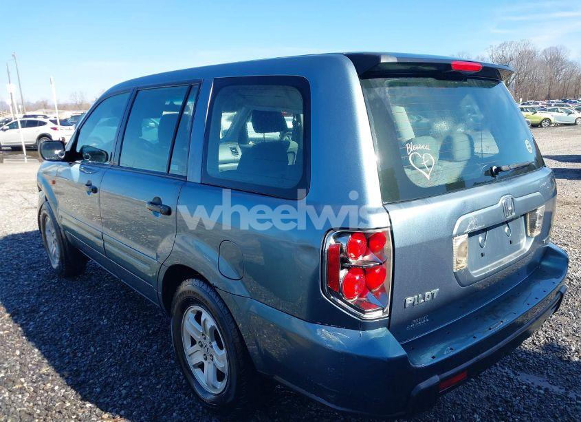 Photo 3 of 2006 Honda Pilot LX (VIN 2HKYF181X6H507343)