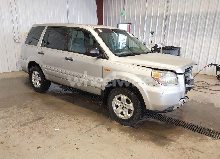 2006 Honda Pilot LX (VIN 2HKYF181X6H545106) main photo