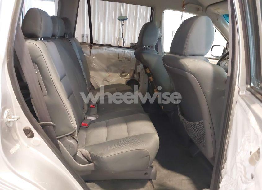 Photo 8 of 2006 Honda Pilot LX (VIN 2HKYF181X6H545106)