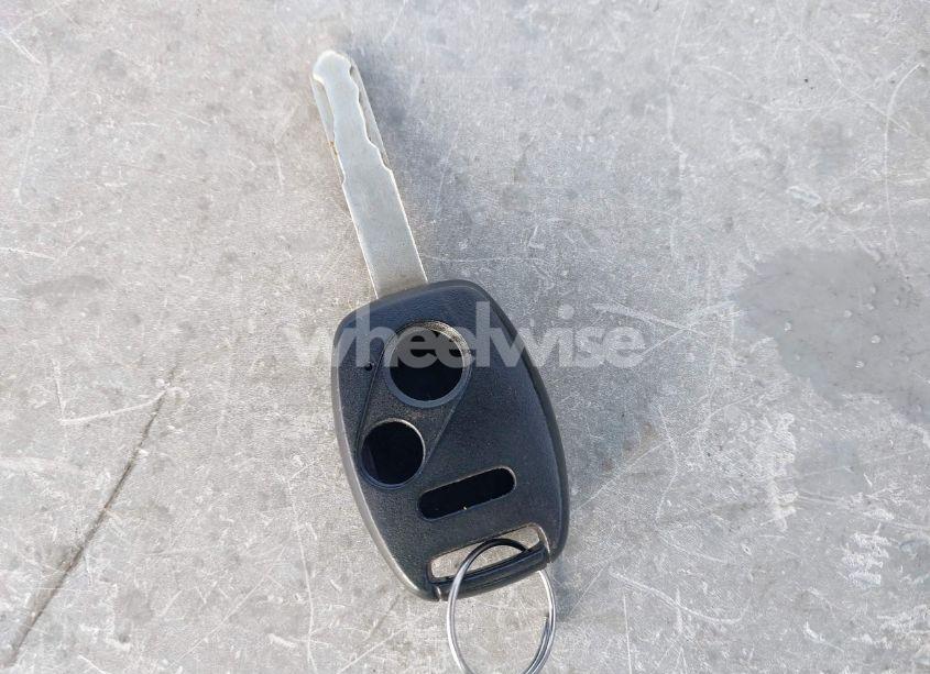 Photo 11 of 2006 Honda Pilot LX (VIN 2HKYF181X6H549060)