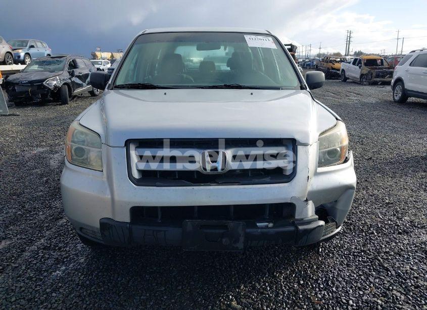 Photo 13 of 2006 Honda Pilot LX (VIN 2HKYF181X6H549060)