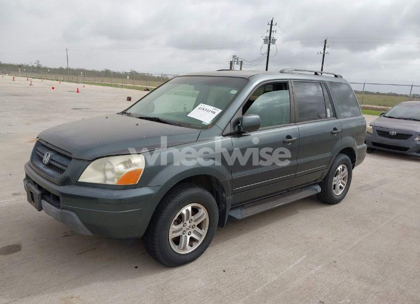 Photo 2 of 2003 Honda Pilot EX (VIN 2HKYF18403H596796)