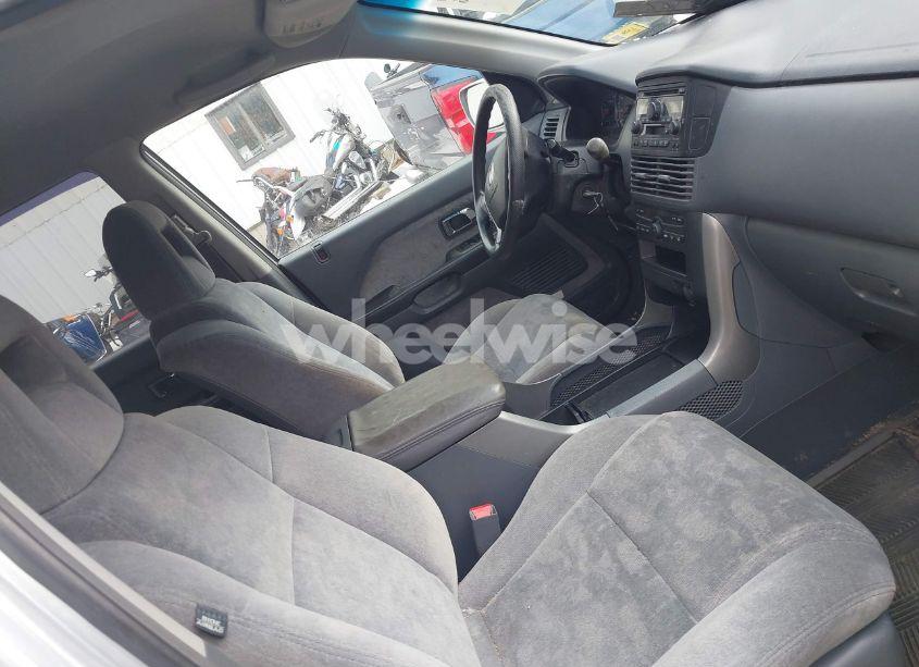 Photo 5 of 2004 Honda Pilot EX (VIN 2HKYF18404H501915)