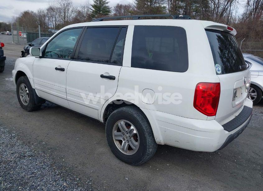 Photo 3 of 2005 Honda Pilot EX (VIN 2HKYF18405H518621)