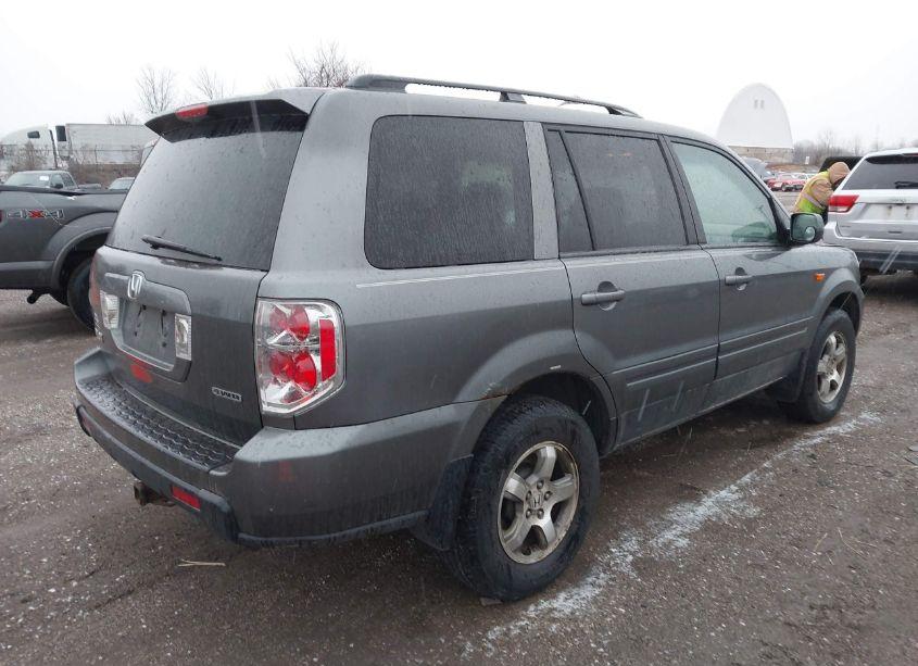 Photo 4 of 2007 Honda Pilot EX (VIN 2HKYF18407H515088)