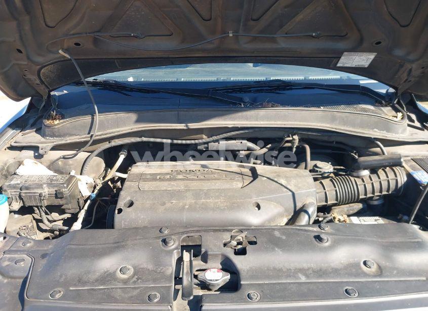 Photo 10 of 2004 Honda Pilot EX (VIN 2HKYF18414H541971)