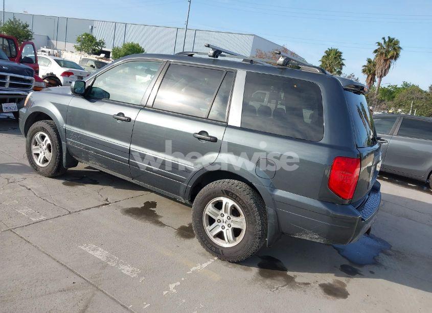Photo 3 of 2004 Honda Pilot EX (VIN 2HKYF18414H589485)