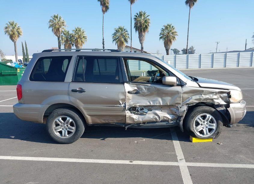 Photo 13 of 2004 Honda Pilot EX (VIN 2HKYF18414H599479)