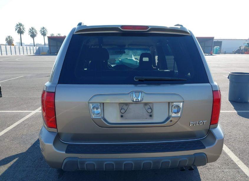 Photo 16 of 2004 Honda Pilot EX (VIN 2HKYF18414H599479)