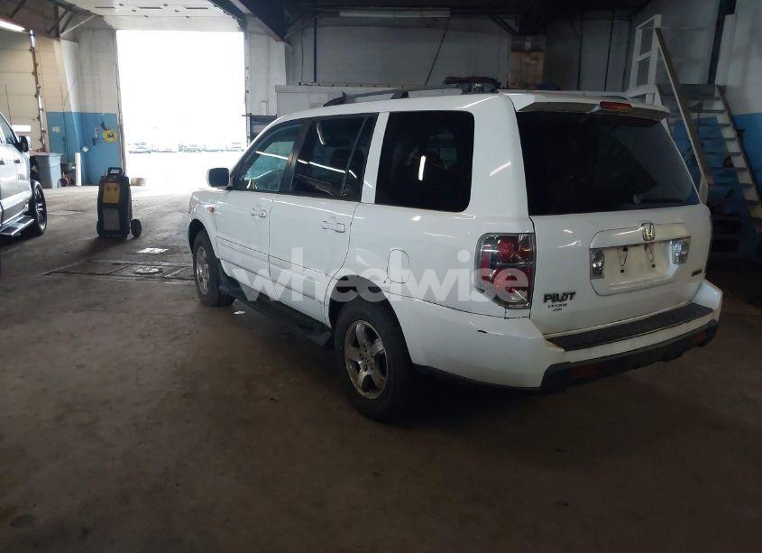Photo 3 of 2007 Honda Pilot EX (VIN 2HKYF18417H540954)