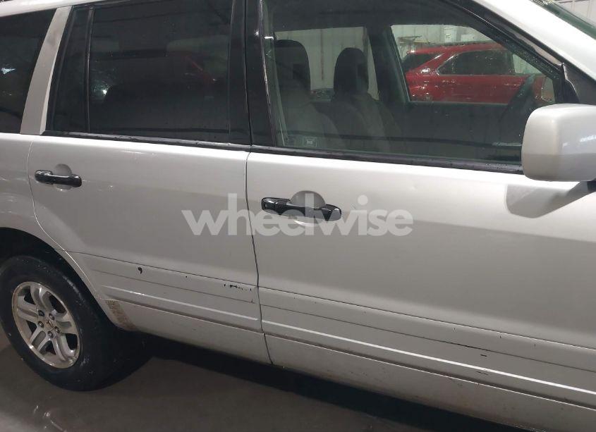 Photo 6 of 2003 Honda Pilot EX (VIN 2HKYF18423H546742)