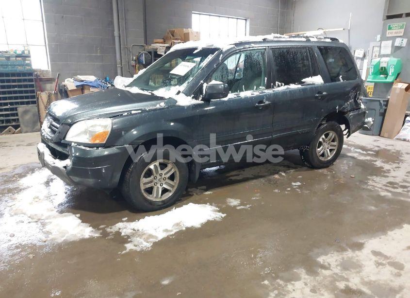 Photo 2 of 2003 Honda Pilot EX (VIN 2HKYF18423H603358)