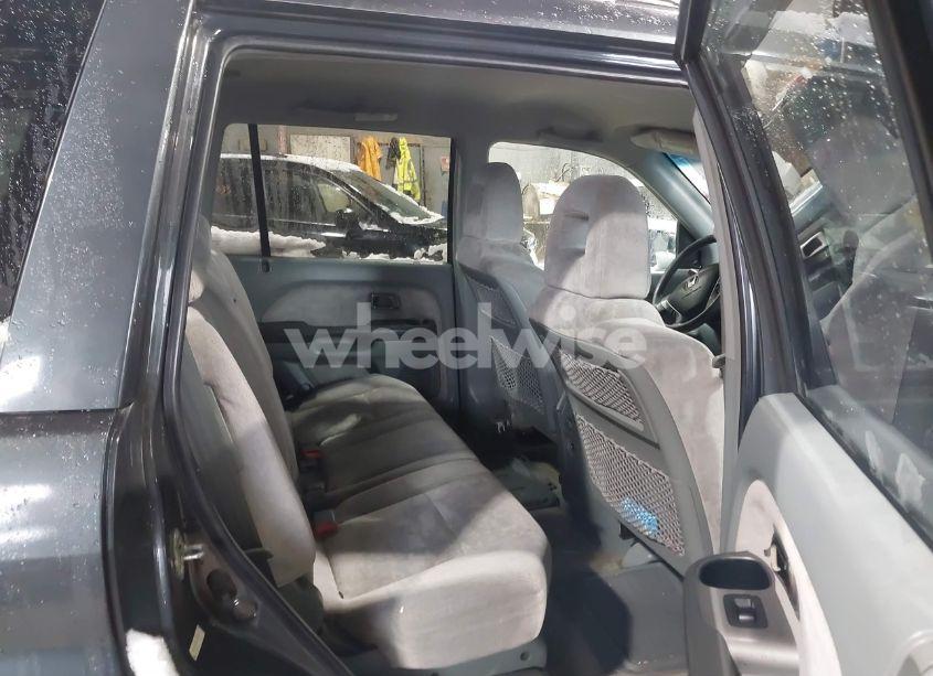 Photo 8 of 2003 Honda Pilot EX (VIN 2HKYF18423H603358)