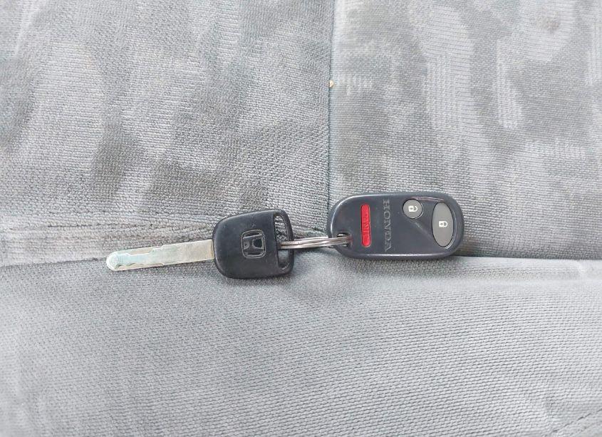 Photo 11 of 2004 Honda Pilot EX (VIN 2HKYF18424H602700)