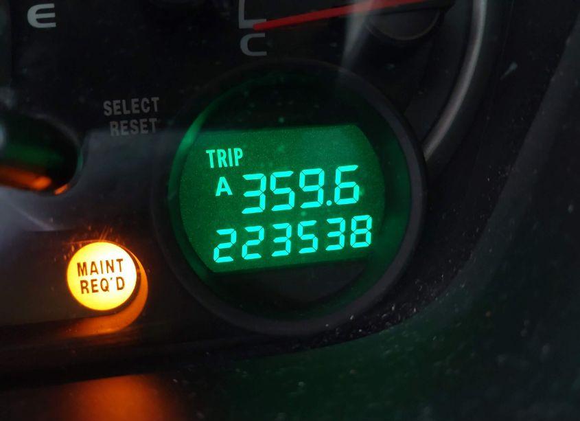 Photo 15 of 2004 Honda Pilot EX (VIN 2HKYF18424H602700)