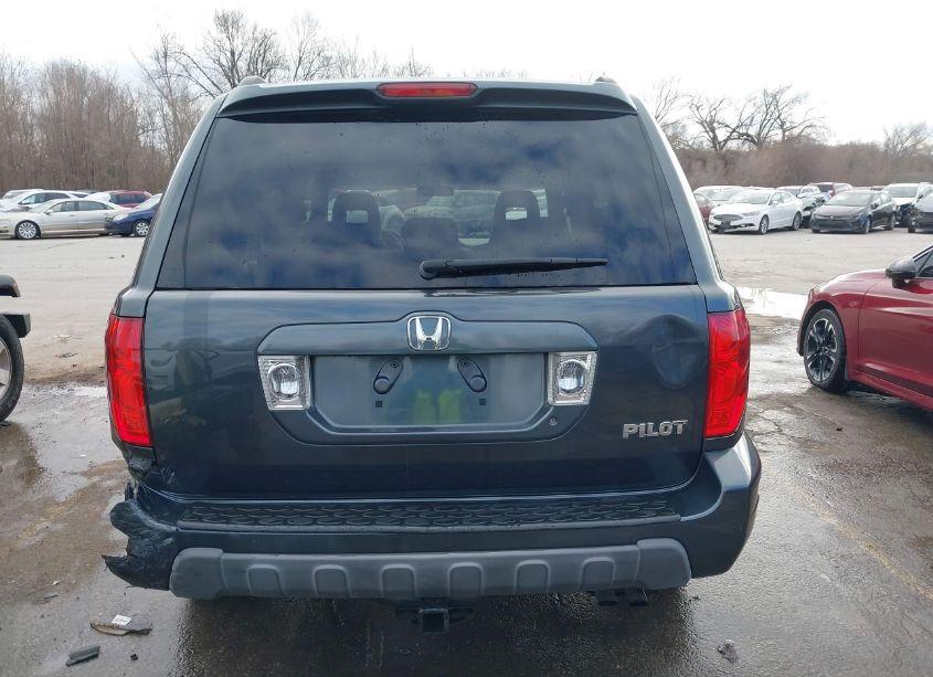 Photo 16 of 2004 Honda Pilot EX (VIN 2HKYF18424H602700)