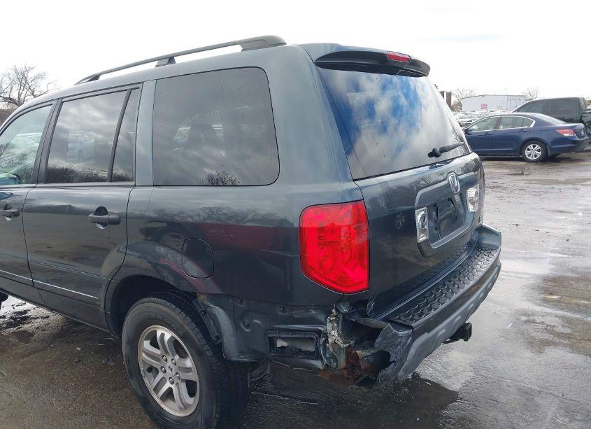 Photo 6 of 2004 Honda Pilot EX (VIN 2HKYF18424H602700)