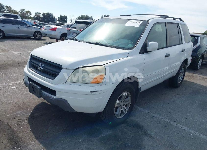 Photo 2 of 2005 Honda Pilot EX (VIN 2HKYF18425H539101)