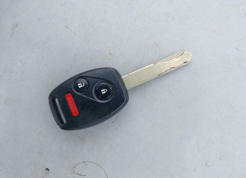 Photo 11 of 2005 Honda Pilot EX (VIN 2HKYF18425H552382)