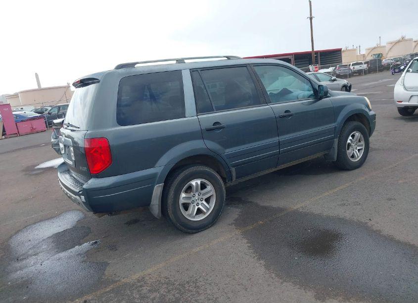 Photo 4 of 2005 Honda Pilot EX (VIN 2HKYF18425H552382)