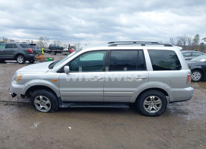 Photo 15 of 2006 Honda Pilot EX (VIN 2HKYF18426H553632)