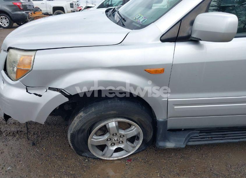 Photo 20 of 2006 Honda Pilot EX (VIN 2HKYF18426H553632)