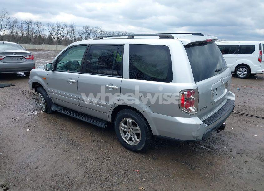 Photo 3 of 2006 Honda Pilot EX (VIN 2HKYF18426H553632)