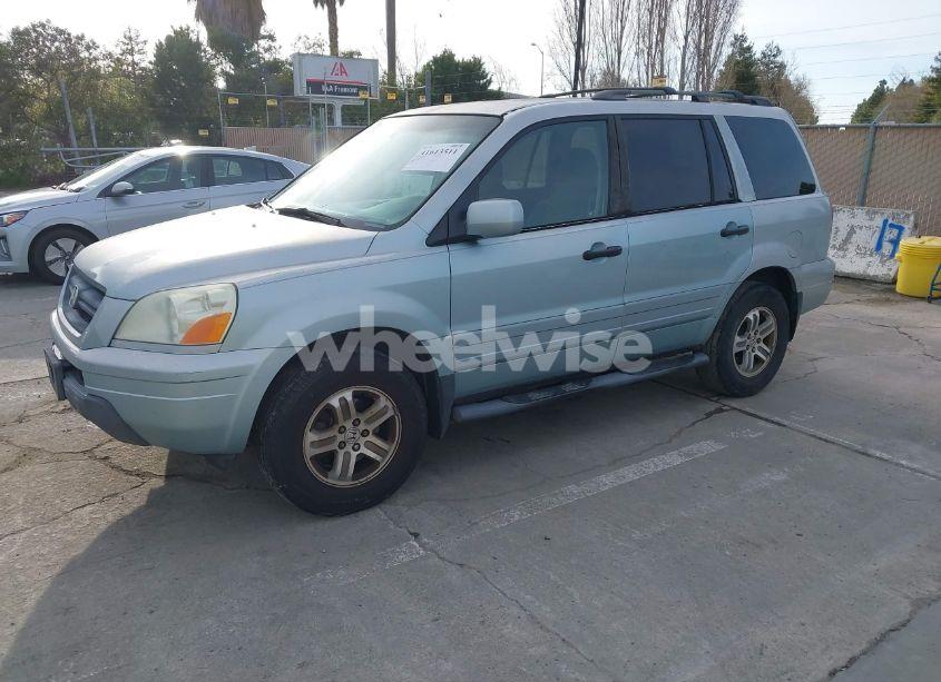 Photo 2 of 2003 Honda Pilot EX (VIN 2HKYF18433H526743)