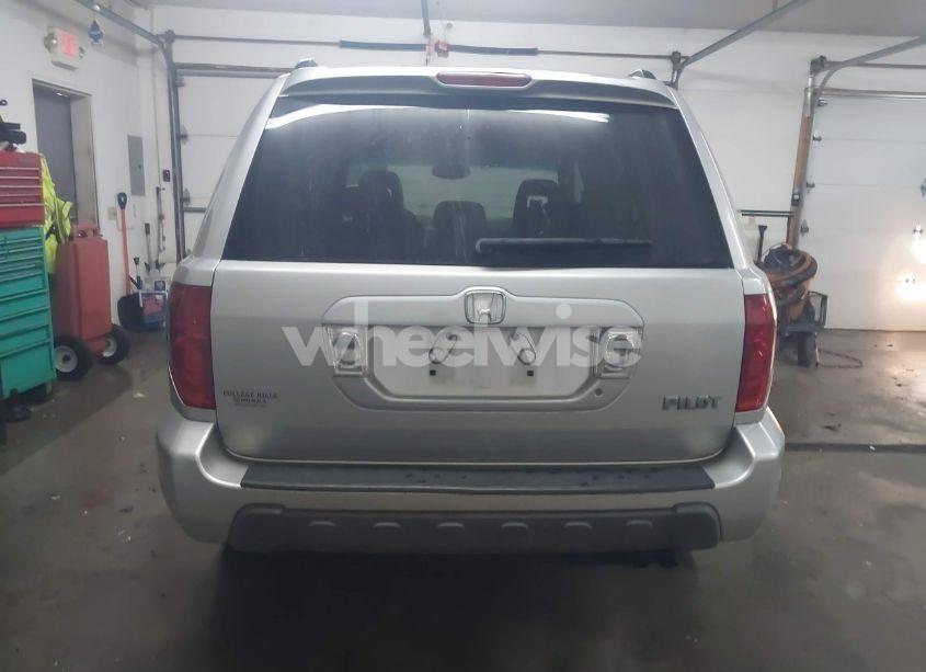 Photo 16 of 2004 Honda Pilot EX (VIN 2HKYF18434H503514)