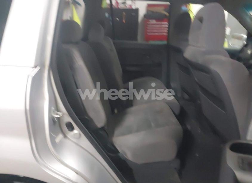 Photo 8 of 2004 Honda Pilot EX (VIN 2HKYF18434H503514)