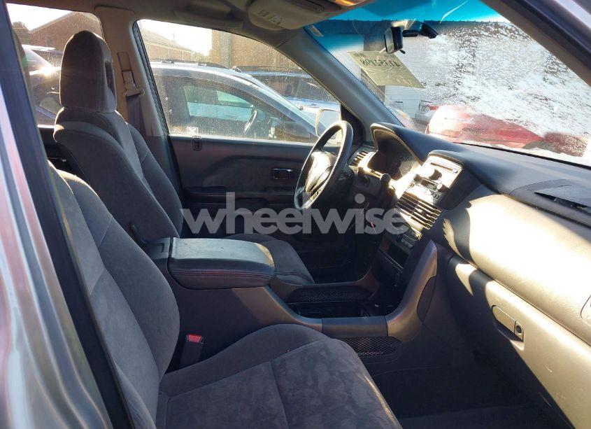 Photo 5 of 2004 Honda Pilot EX (VIN 2HKYF18434H546623)