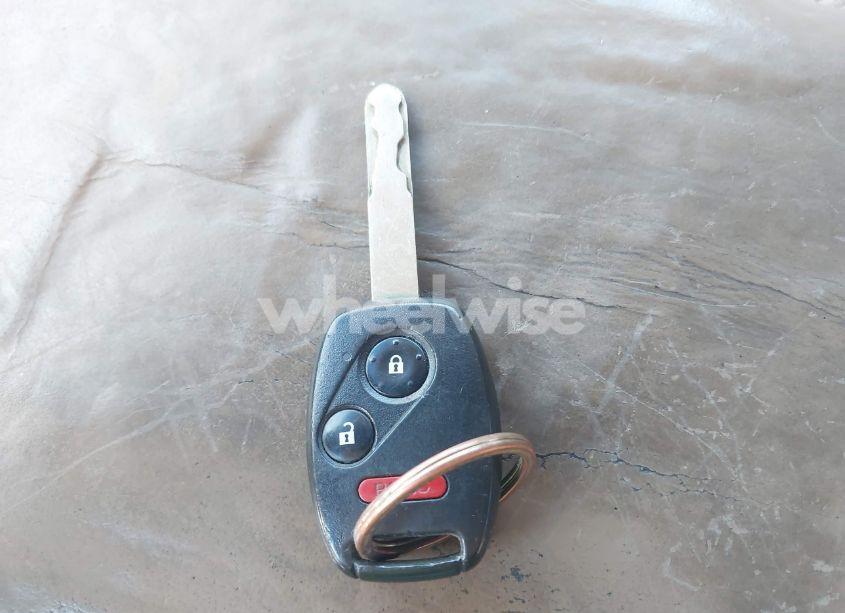 Photo 11 of 2005 Honda Pilot EX (VIN 2HKYF18435H501473)