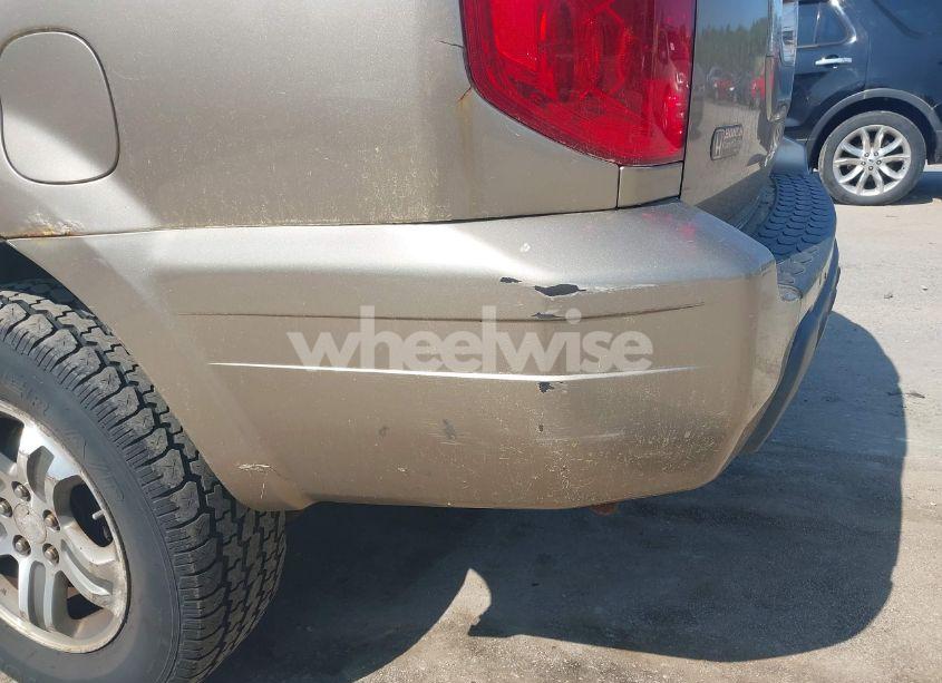 Photo 6 of 2005 Honda Pilot EX (VIN 2HKYF18435H501473)