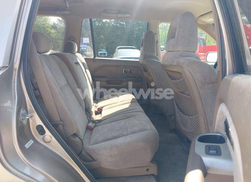 Photo 8 of 2005 Honda Pilot EX (VIN 2HKYF18435H501473)