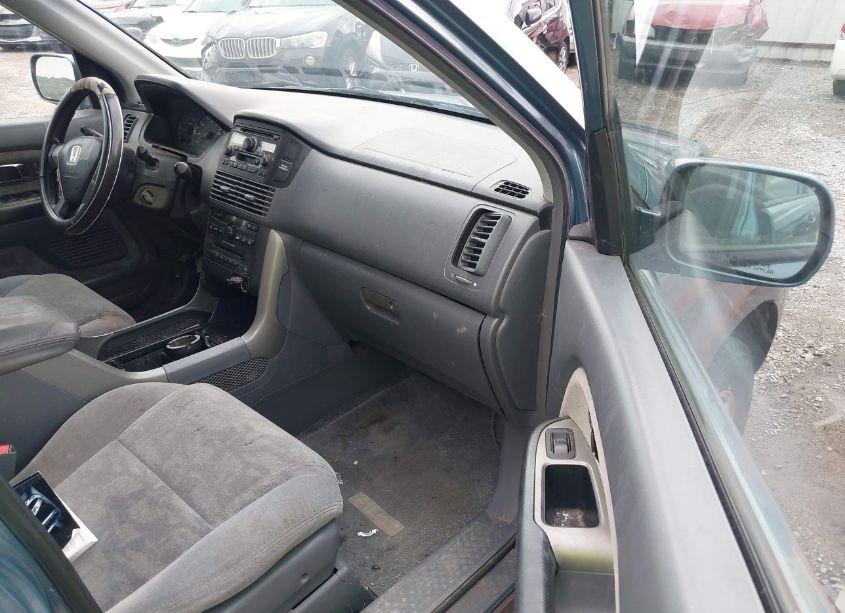 Photo 5 of 2005 Honda Pilot EX (VIN 2HKYF18435H505121)