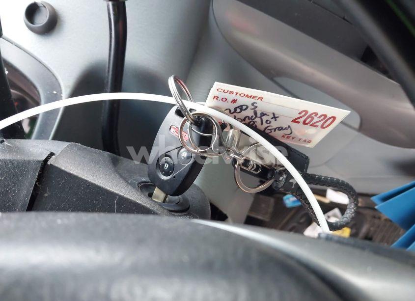 Photo 11 of 2005 Honda Pilot EX (VIN 2HKYF18435H522159)