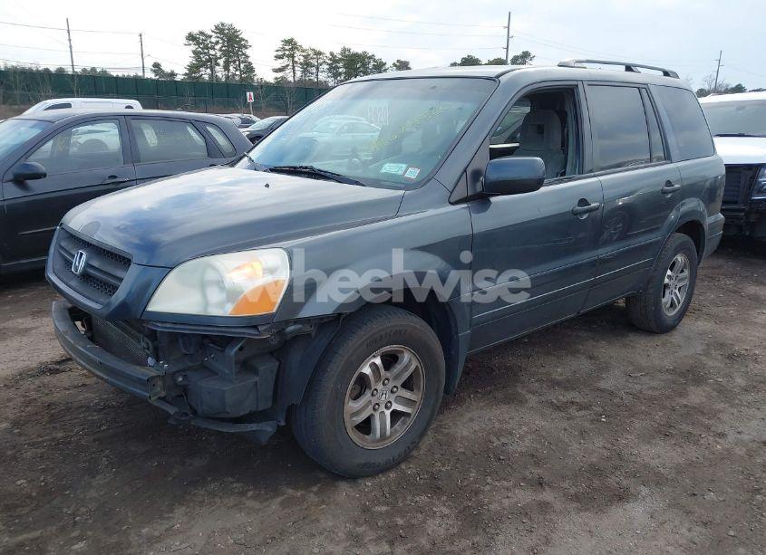Photo 2 of 2005 Honda Pilot EX (VIN 2HKYF18435H522159)
