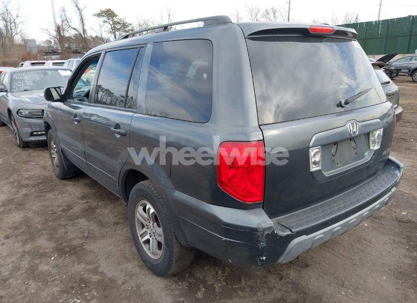 Photo 3 of 2005 Honda Pilot EX (VIN 2HKYF18435H522159)
