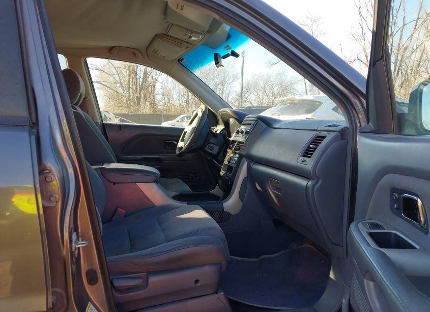 Photo 5 of 2007 Honda Pilot EX (VIN 2HKYF18437H516901)