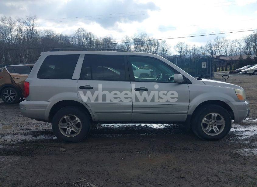 Photo 14 of 2003 Honda Pilot EX (VIN 2HKYF18443H571898)