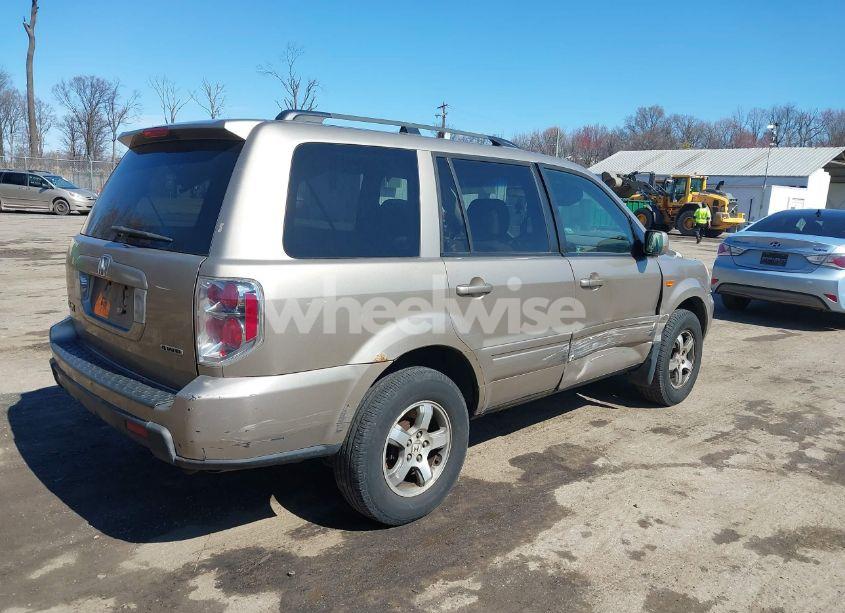 Photo 4 of 2006 Honda Pilot EX (VIN 2HKYF18446H516081)
